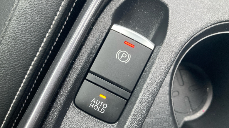 Nissan Juke 1.6 Hybrid Tekna 5dr Auto Hybrid Hatchback